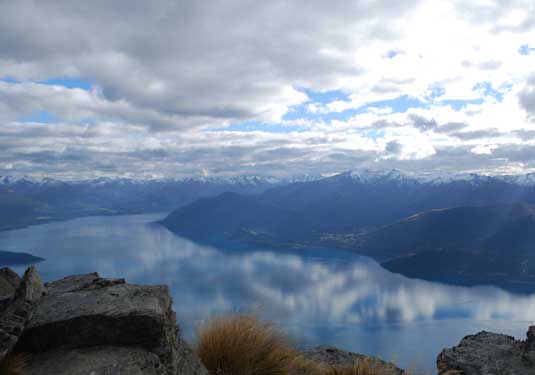 L497 Lake Wakatipu Queensto